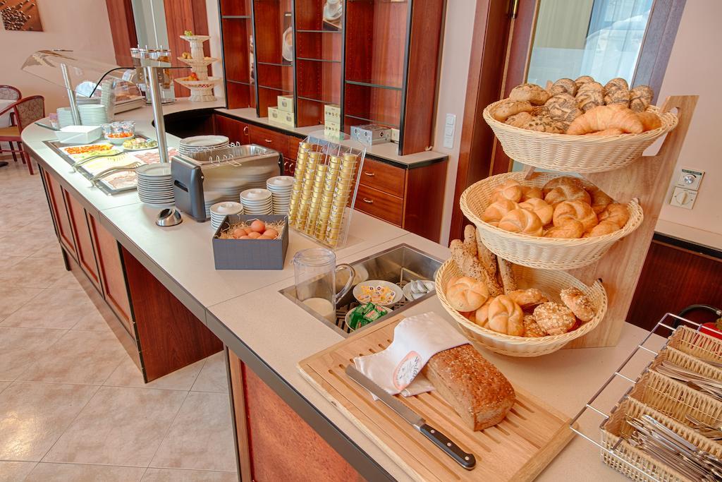 Fruehstueckshotel Waldbauer Bad Schallerbach Εξωτερικό φωτογραφία